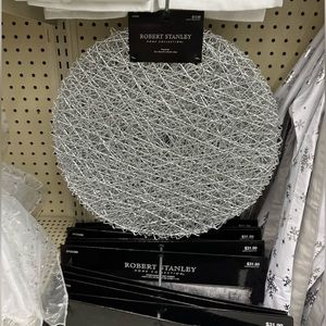 6 Silver placemats round woven. Add pop of silver to your dining room. New